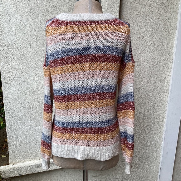 Madewell beautiful baez knit sweater. Great colors. So flattering and cute on. - Picture 7 of 9